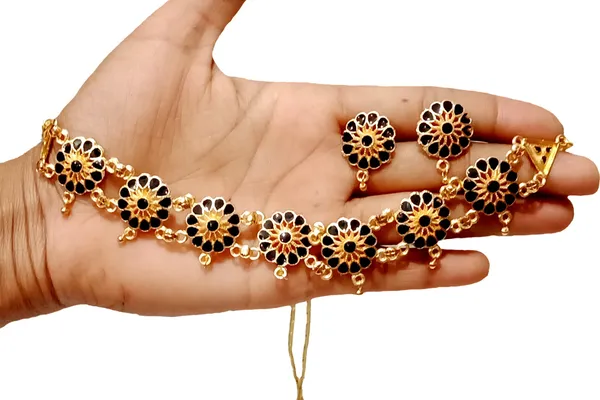 Assamese_Traditional_Gold_Plated_Black_Colour_Golpata_Necklace_Set_For_Women